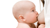 pourquoi bebe allaite regurgite