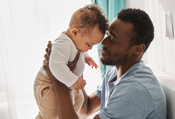 Papa avec son bébé