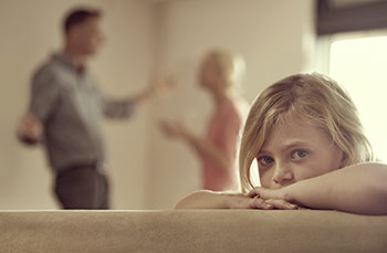 « Papa, maman, arrêtez de vous chicaner! »
