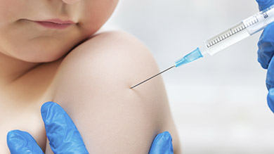 Vaccins: pourquoi davantage de parents refusent?