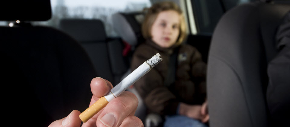 Exposition à la fumée secondaire: les parents sont-ils assez informés?