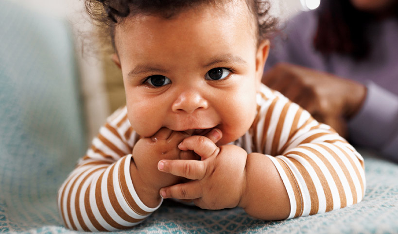 3 months old: Fine motor skill development