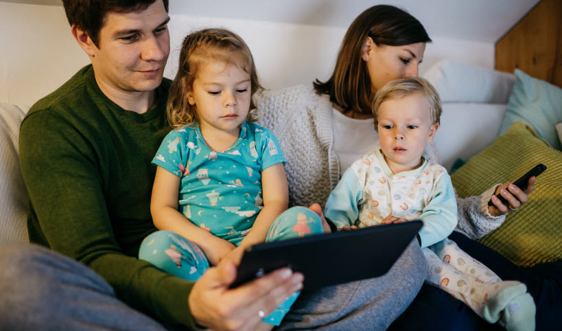 Comment encadrer et bien utiliser les écrans en famille