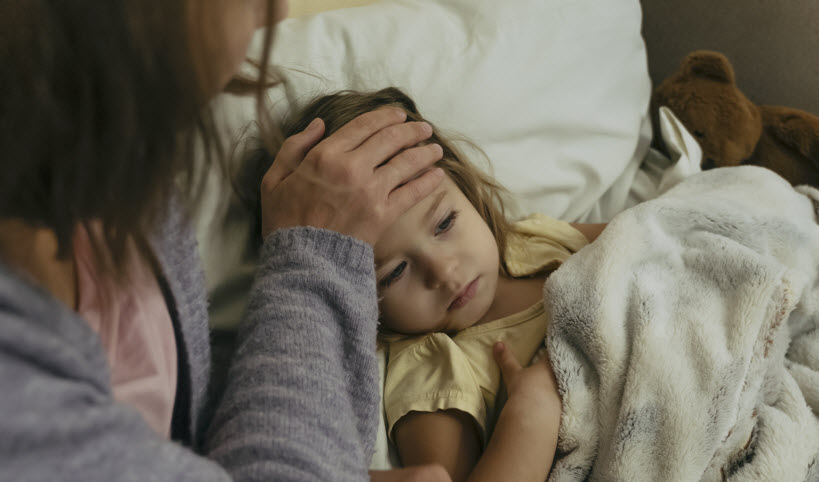 COVID-19 chez l'enfant: symptômes, soins et prévention