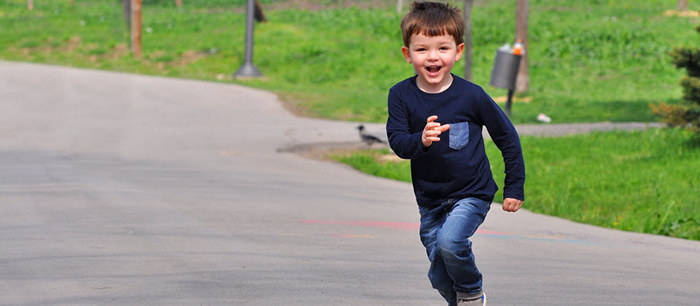 L'enfant qui veut toujours être le premier