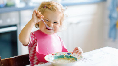 Comportement des enfants à table: avoir des attentes réalistes