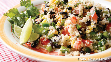 Salade de quinoa et de haricots noirs