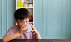 En manchettes: Vitamine D – Pension alimentaire – Bilinguisme – Ressources