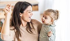 Les bienfaits insoupçonnés des comptines et des enfantines