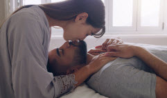 La sexualité après l’arrivée de bébé, un enjeu pour les parents 